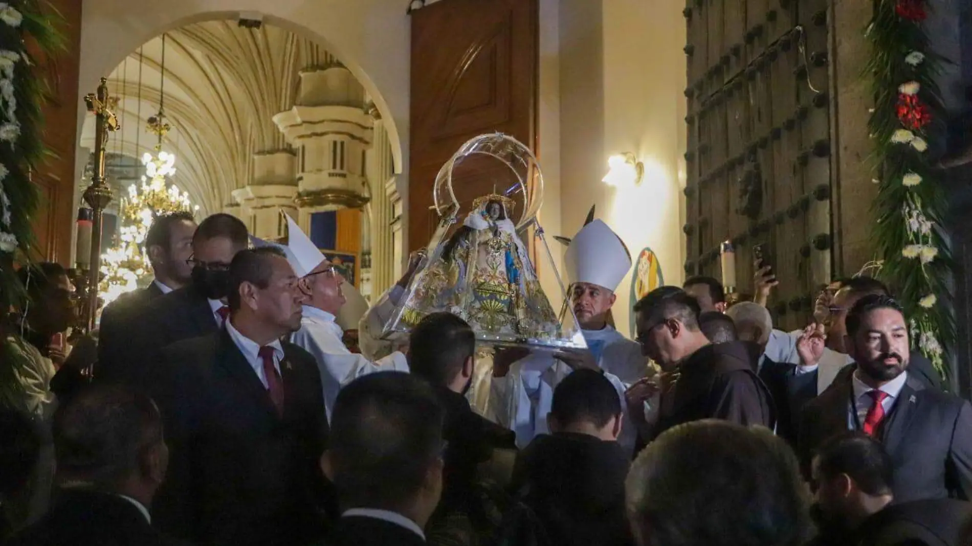 virgen de zapopan-LFRJ-sale de catedral